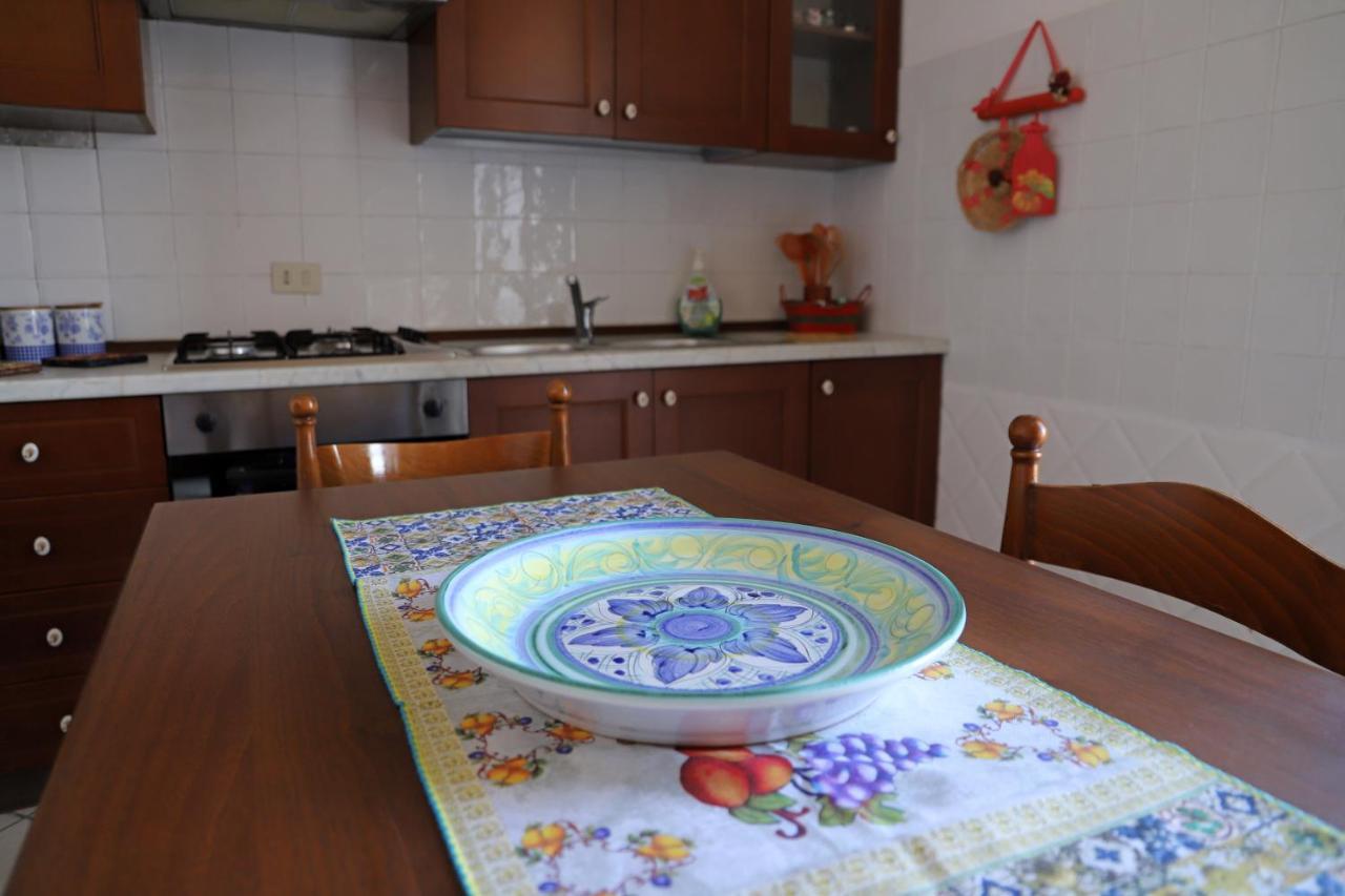 הוילה מאלפה Casa Vacanze Lorenzo מראה חיצוני תמונה