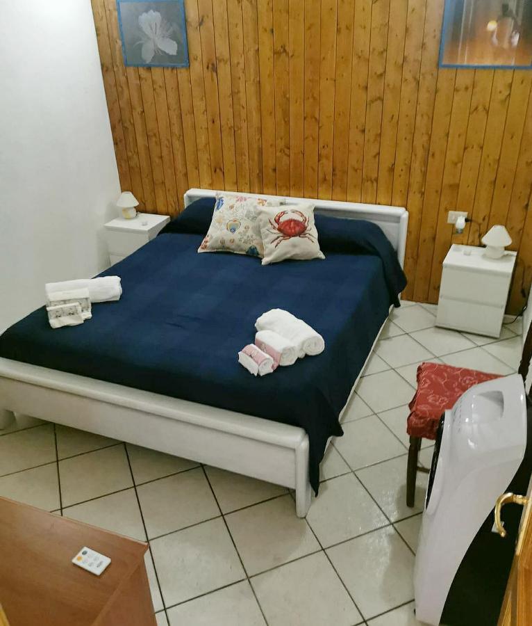 הוילה מאלפה Casa Vacanze Lorenzo מראה חיצוני תמונה